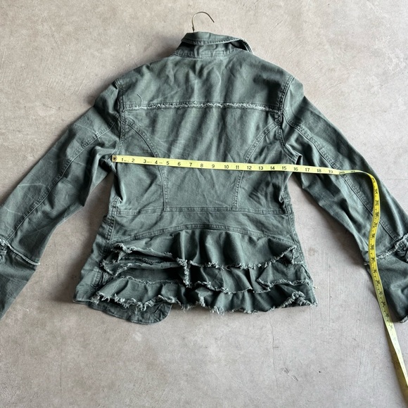 Free People Women’s Army Green Ruffles Fitted Cargo Snap Jacket Distressed Small - Picture 5 of 6